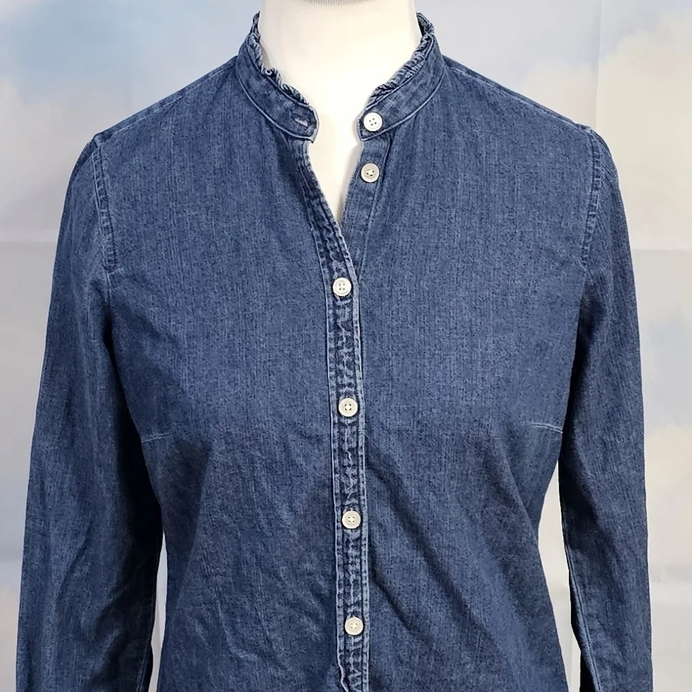 J. CREW | 100% COTTON DENIM RUFFLE NECK BUTTON DOWN BOYFRIEND SHIRT